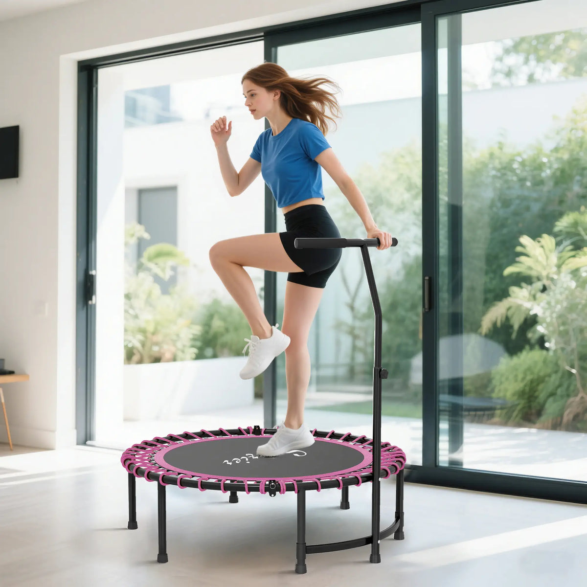 Mini trampoline 45" pour adultes, pliable et avec poignée réglable.