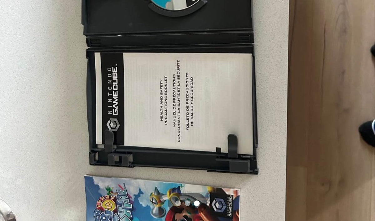Super Mario Sunshine GameCube - boitier ouvert