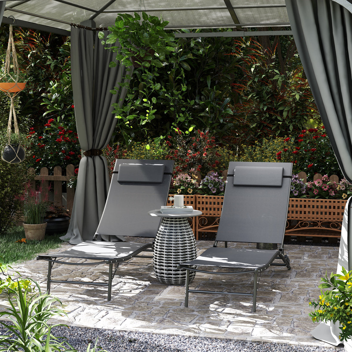 Ensemble de 2 chaises longues pliantes d'extérieur avec dossier et appui-tête réglables, assise en maille, pour la plage et la piscine, gris
